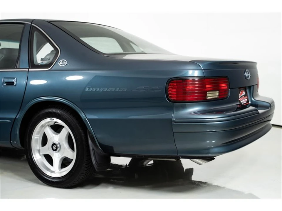 1996 Chevrolet Impala 7th Gen - Image 9 of 31
