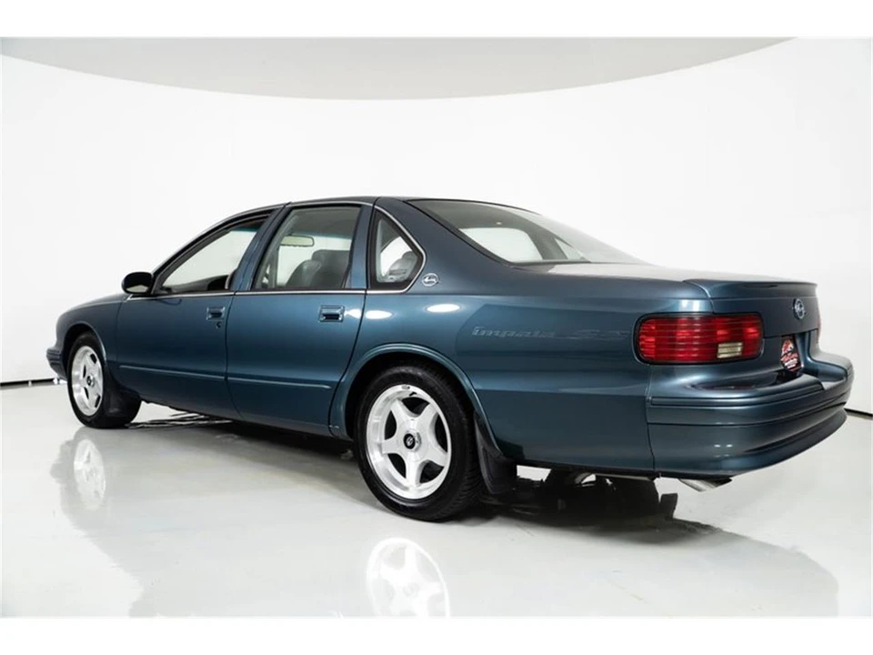 1996 Chevrolet Impala 7th Gen - Image 8 of 31