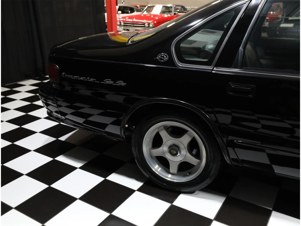 1996 Chevrolet Impala 7th Gen - Image 17 of 31