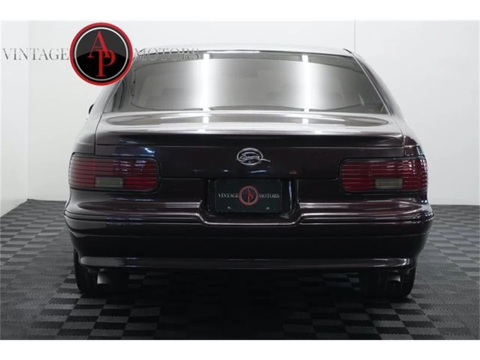 1996 Chevrolet Impala 7th Gen - Image 24 of 31