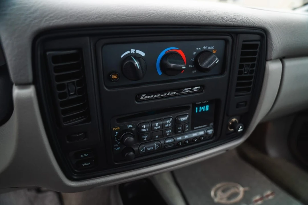 1996 Chevrolet Impala 7th Gen - Image 7 of 12