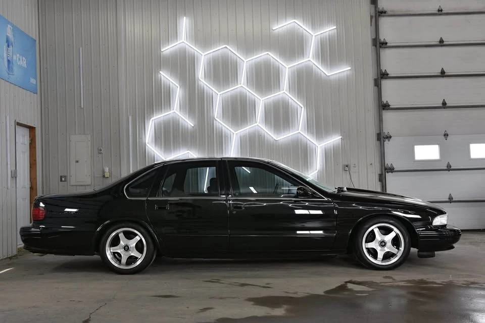 1996 Chevrolet Impala 7th Gen - Image 2 of 26