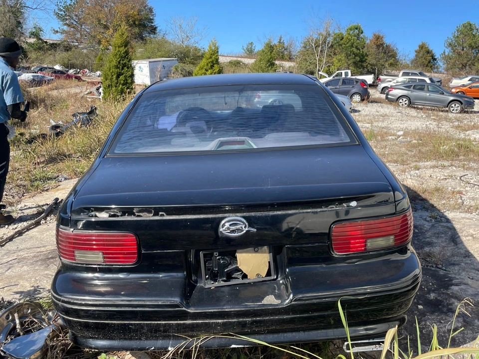 1996 Chevrolet Impala 8th Gen - Image 7 of 9