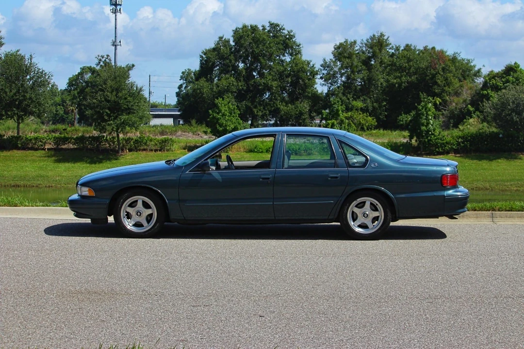 1996 Chevrolet Impala 7th Gen - Image 2 of 31