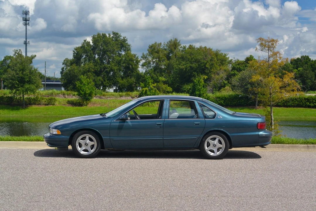 1996 Chevrolet Impala 7th Gen - Image 2 of 31