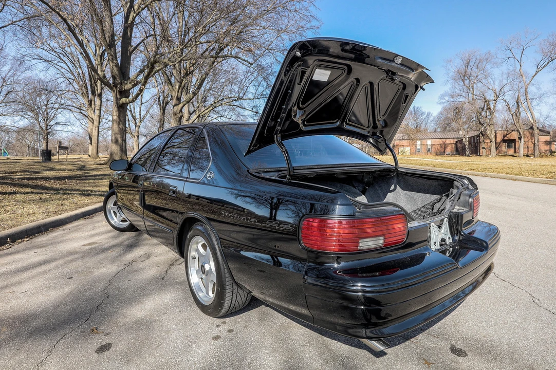 1996 Chevrolet Impala 7th Gen - Image 9 of 19
