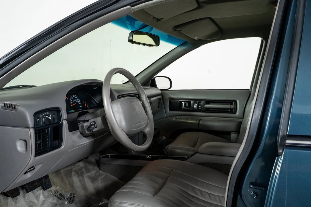 1996 Chevrolet Impala 7th Gen - Image 20 of 31
