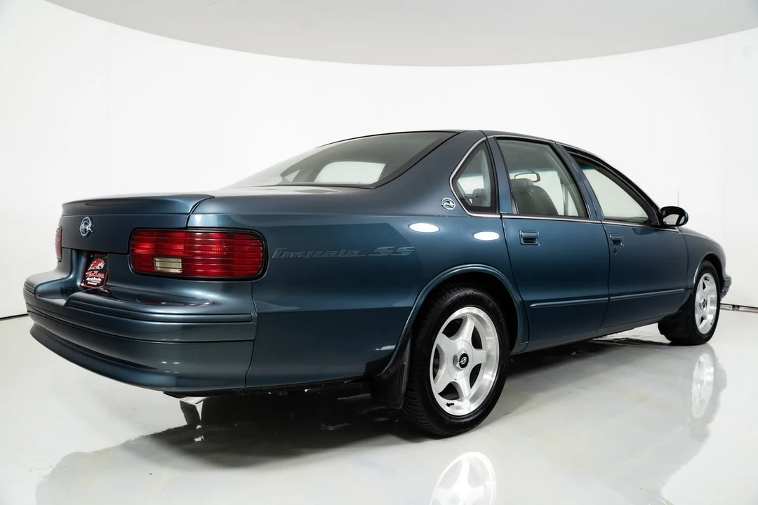 1996 Chevrolet Impala 7th Gen - Image 13 of 31