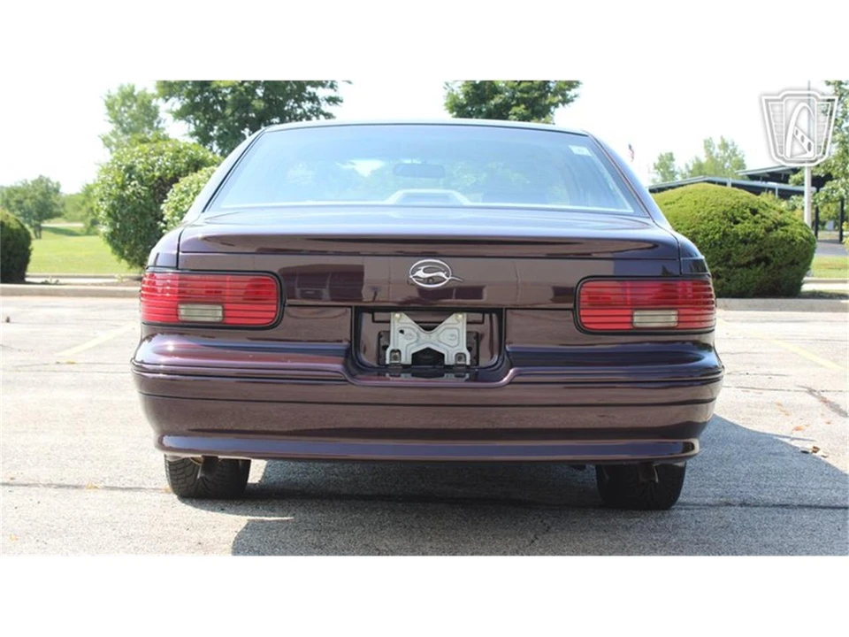 1996 Chevrolet Impala 7th Gen - Image 8 of 31