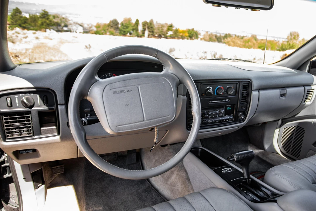 1996 Chevrolet Impala 7th Gen - Image 26 of 31