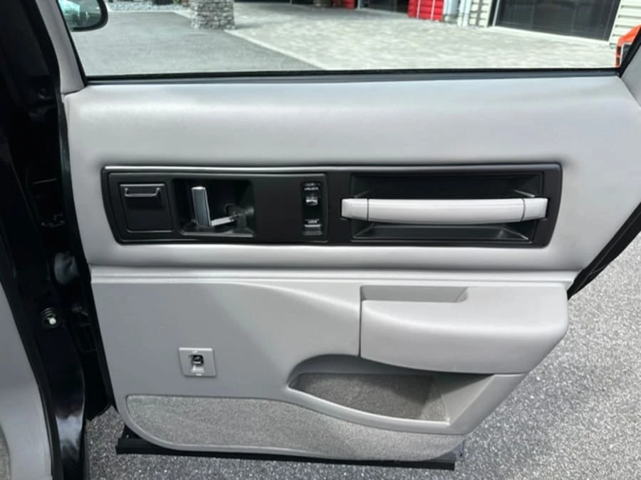 1996 Chevrolet Impala 7th Gen - Image 26 of 31