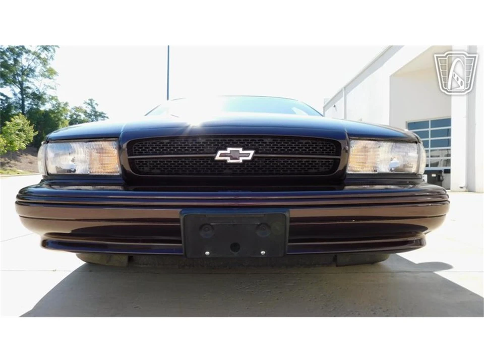 1996 Chevrolet Impala 7th Gen - Image 2 of 31