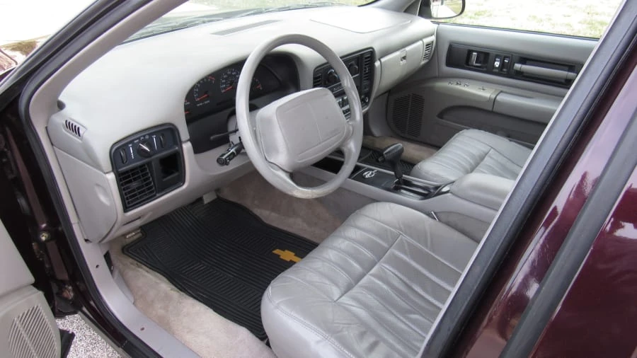 1996 Chevrolet Impala 7th Gen - Image 4 of 9