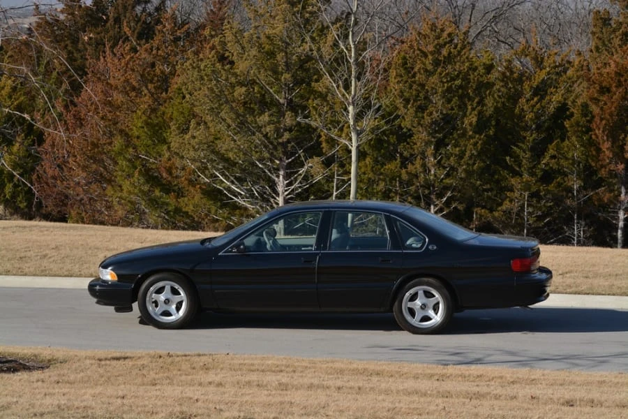 1996 Chevrolet Impala 7th Gen - Image 2 of 10