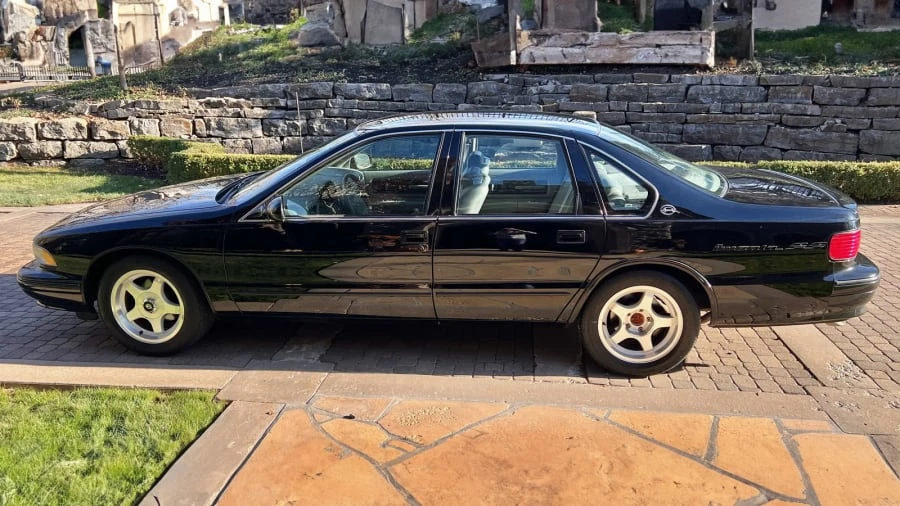1996 Chevrolet Impala 7th Gen - Image 2 of 8
