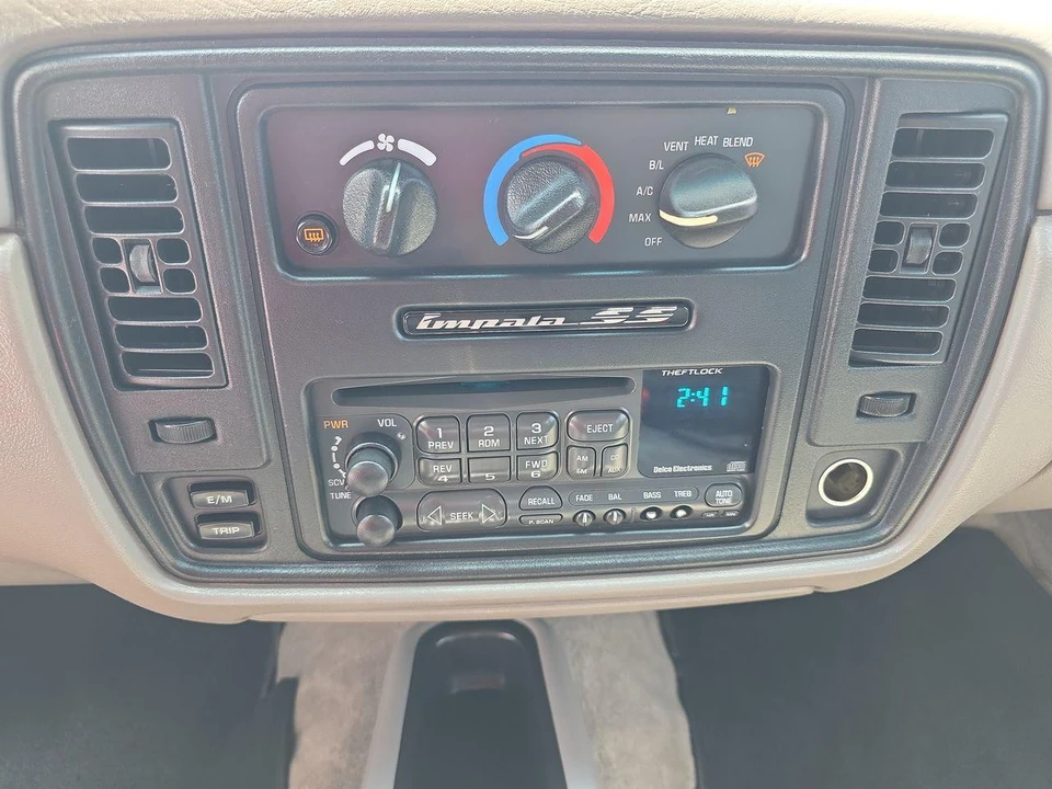 1996 Chevrolet Impala 7th Gen - Image 9 of 31