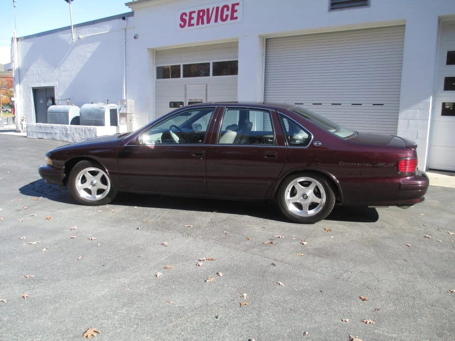 1996 Chevrolet Impala 7th Gen - Image 2 of 9