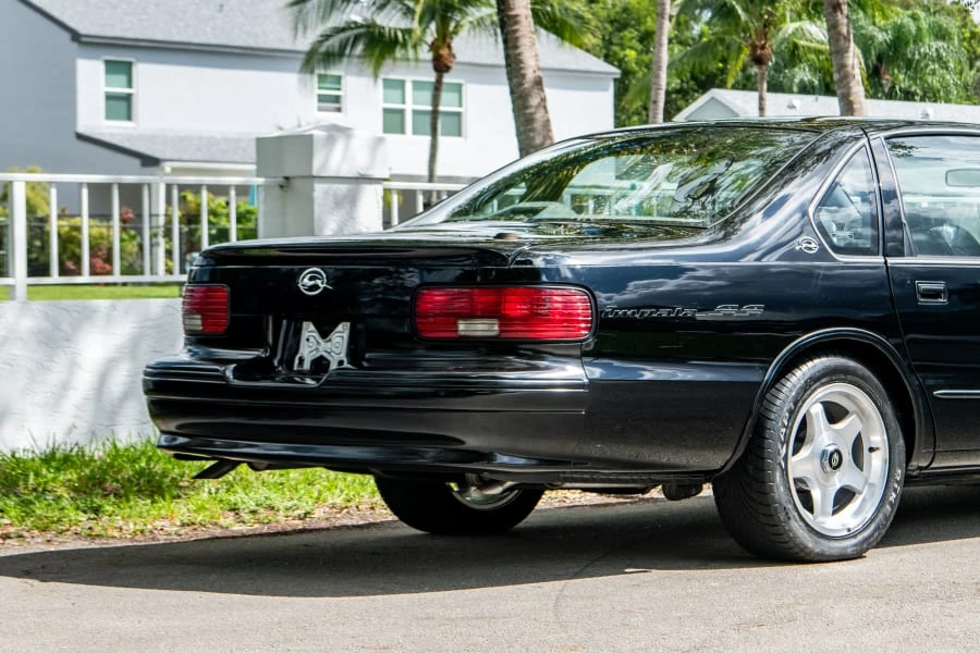 1996 Chevrolet Impala 8th Gen - Image 11 of 31