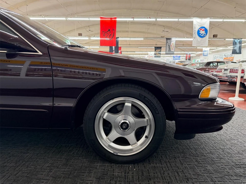 1996 Chevrolet Impala 7th Gen - Image 24 of 31