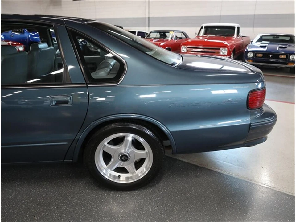 1996 Chevrolet Impala 7th Gen - Image 24 of 31