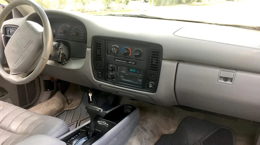 1996 Chevrolet Impala 7th Gen - Image 6 of 10