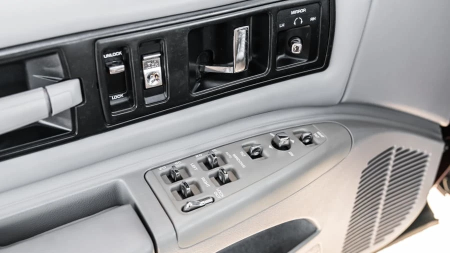1996 Chevrolet Impala 7th Gen - Image 17 of 31