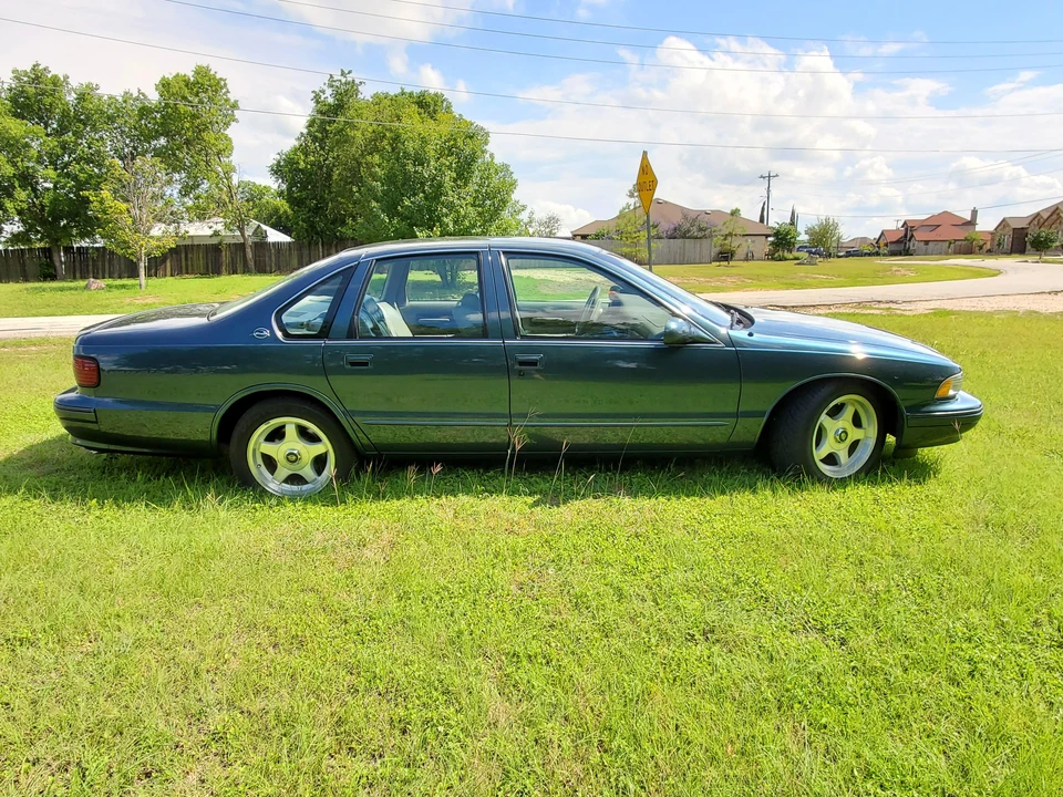 1996 Chevrolet Impala 7th Gen - Image 15 of 31