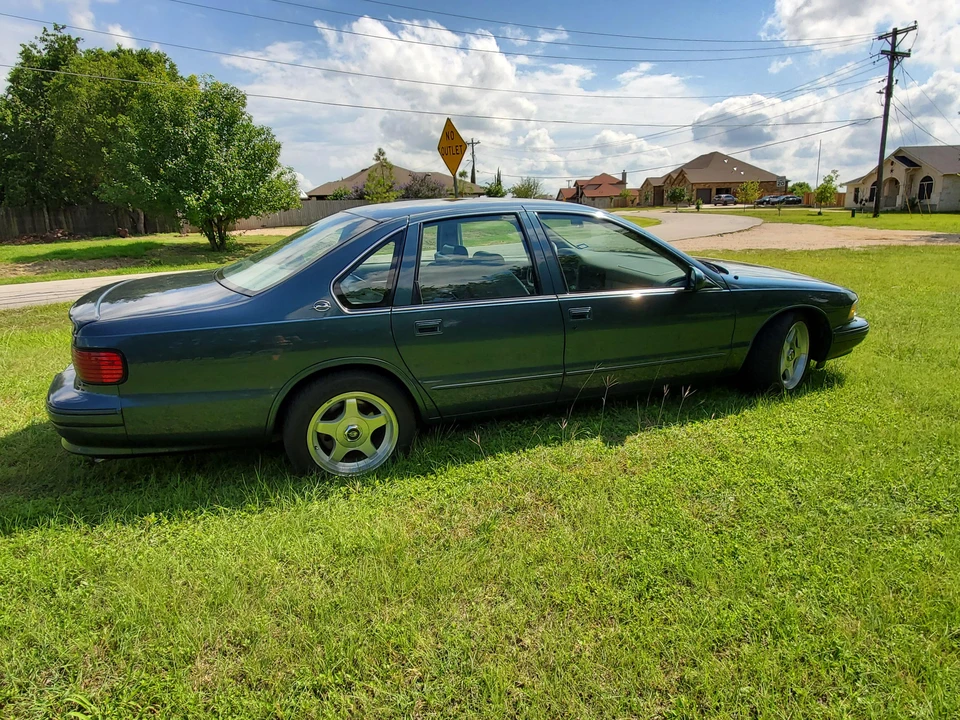 1996 Chevrolet Impala 7th Gen - Image 14 of 31