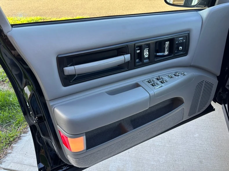 1996 Chevrolet Impala 7th Gen - Image 28 of 31