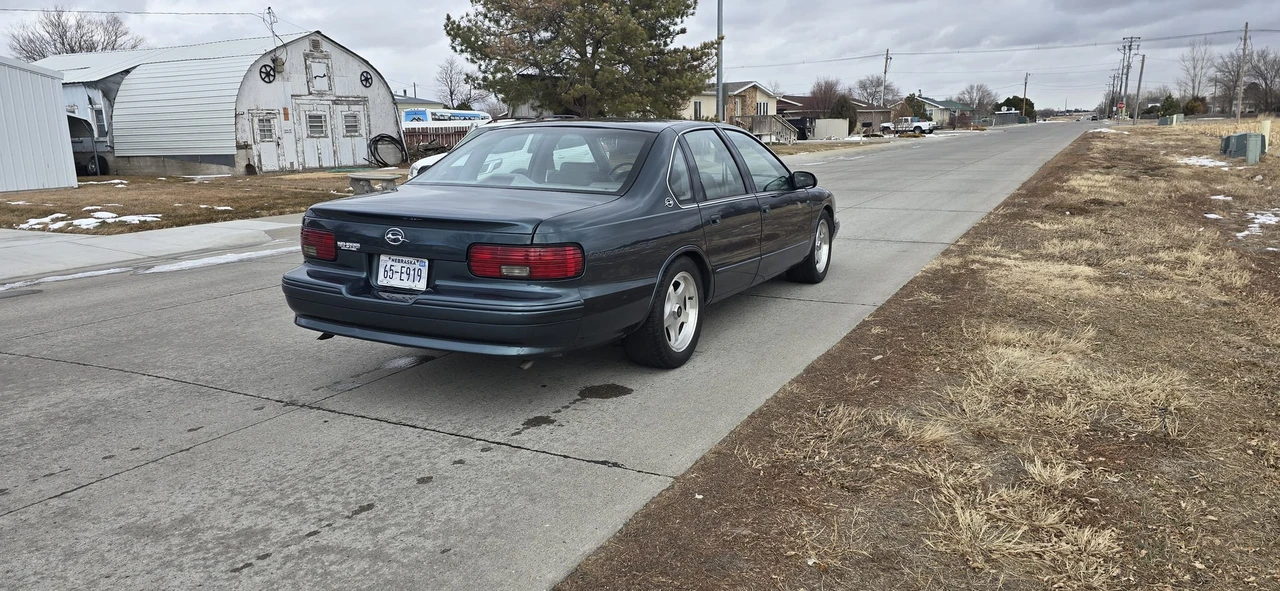 1996 Chevrolet Impala 7th Gen - Image 18 of 31