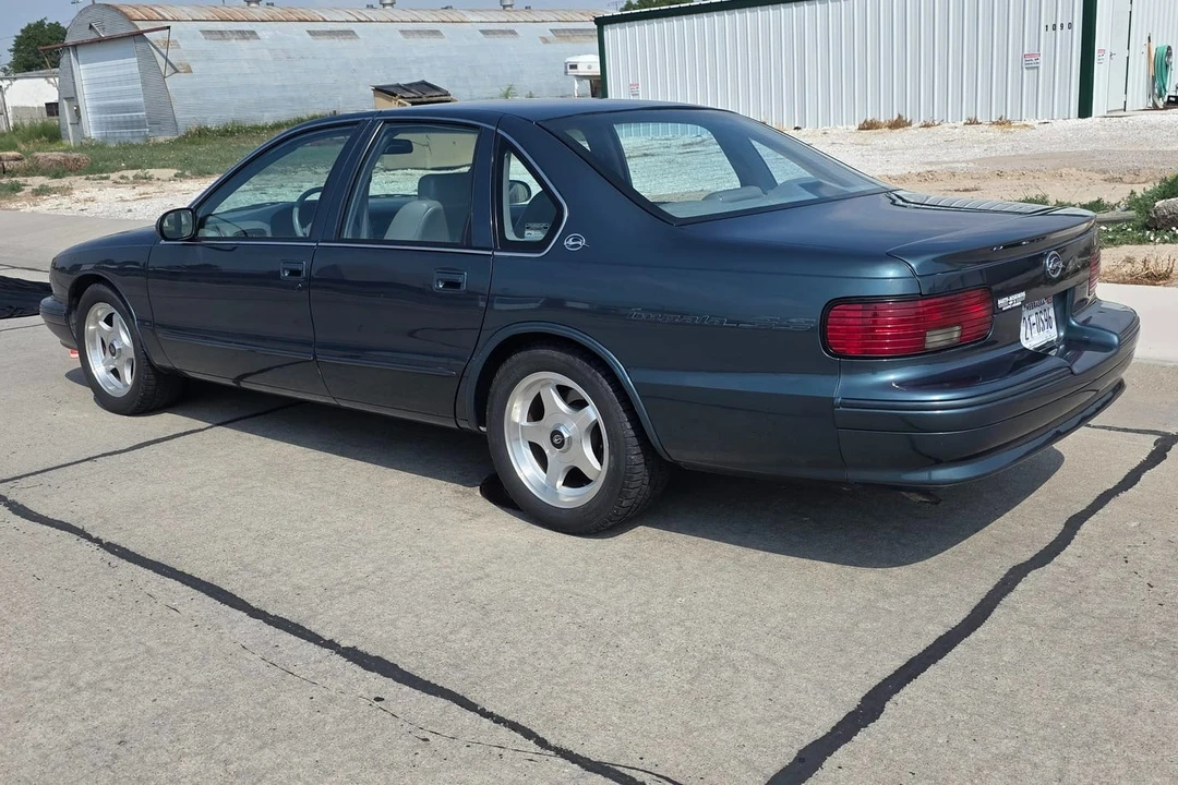 1996 Chevrolet Impala 7th Gen - Image 12 of 31