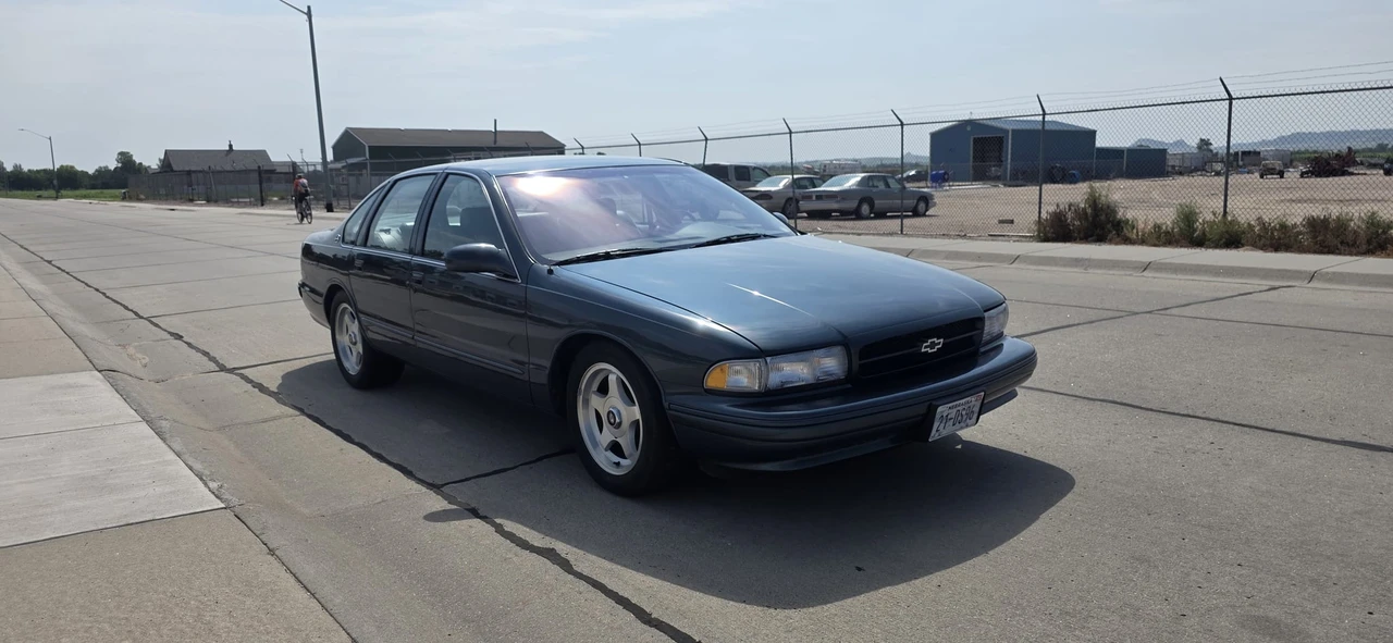 1996 Chevrolet Impala 7th Gen - Image 3 of 31
