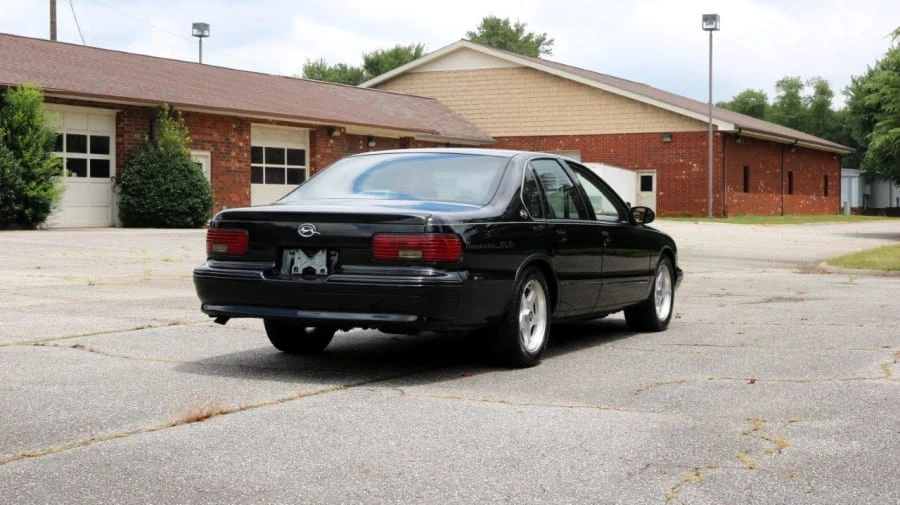 1996 Chevrolet Impala 7th Gen - Image 11 of 12