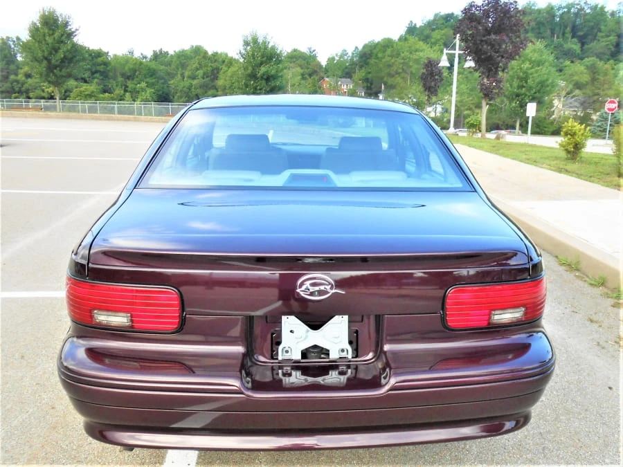 1996 Chevrolet Impala 7th Gen - Image 10 of 20