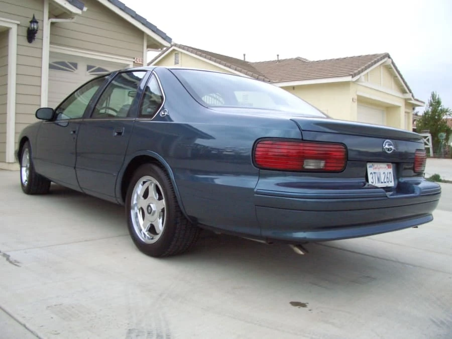 1996 Chevrolet Impala 7th Gen - Image 2 of 7