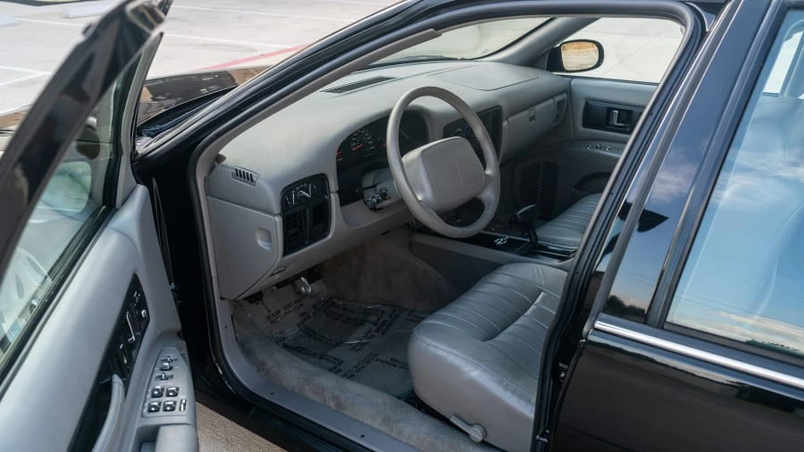 1996 Chevrolet Impala 7th Gen - Image 4 of 12