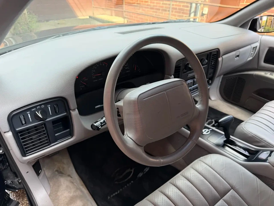 1996 Chevrolet Impala 7th Gen - Image 17 of 31