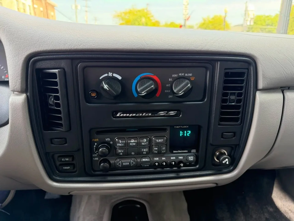 1996 Chevrolet Impala 7th Gen - Image 22 of 31