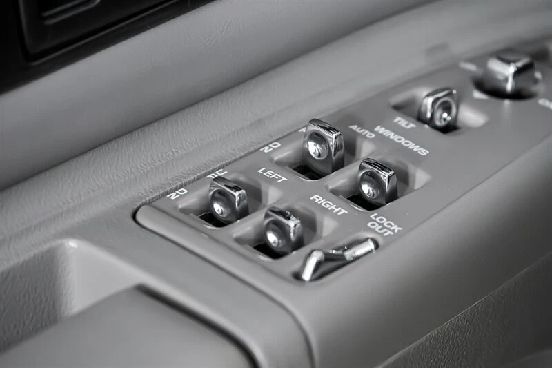1996 Chevrolet Impala 7th Gen - Image 14 of 31