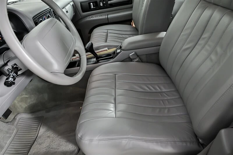 1996 Chevrolet Impala 7th Gen - Image 17 of 31