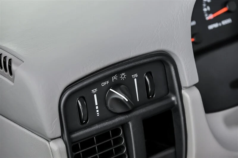 1996 Chevrolet Impala 7th Gen - Image 22 of 31