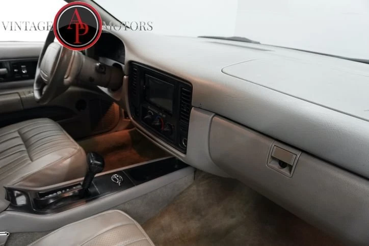 1996 Chevrolet Impala 7th Gen - Image 19 of 20