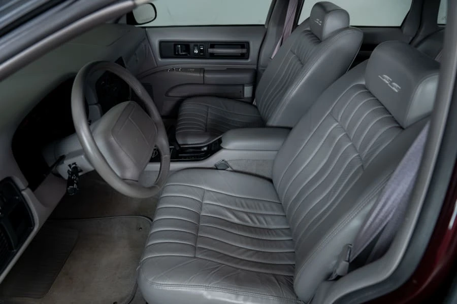 1996 Chevrolet Impala 7th Gen - Image 25 of 31
