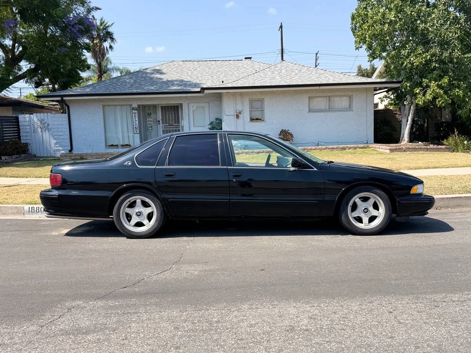 1996 Chevrolet Impala 7th Gen - Image 5 of 10