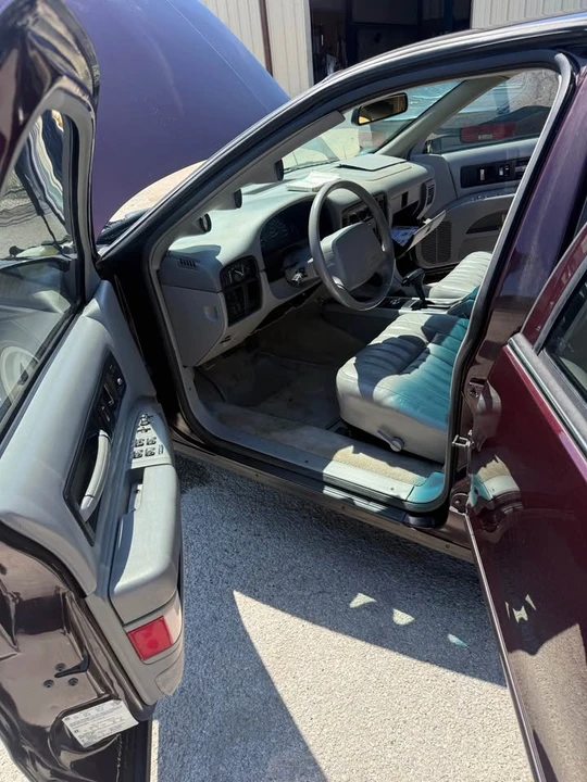 1996 Chevrolet Impala 7th Gen - Image 2 of 9