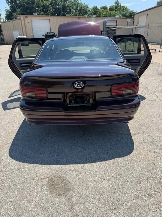 1996 Chevrolet Impala 7th Gen - Image 8 of 9