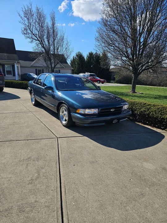1996 Chevrolet Impala 7th Gen - Image 2 of 10