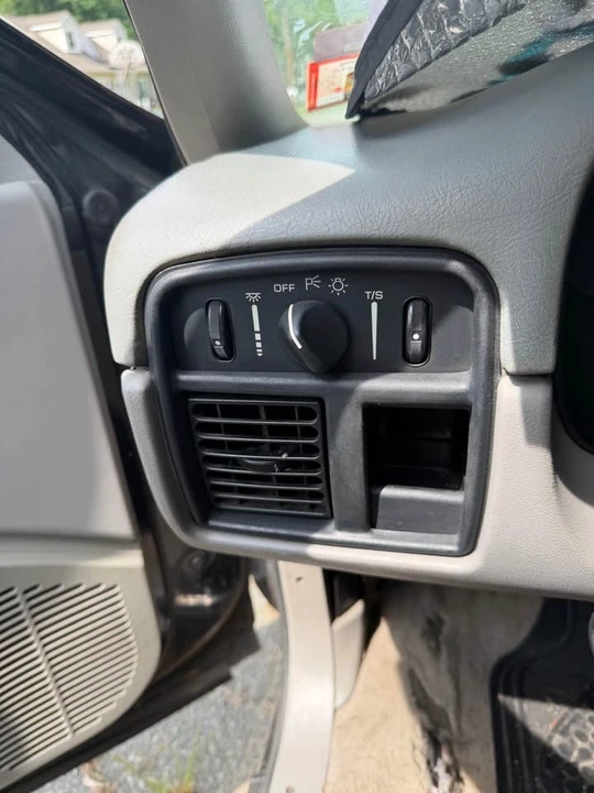 1996 Chevrolet Impala 7th Gen - Image 17 of 20