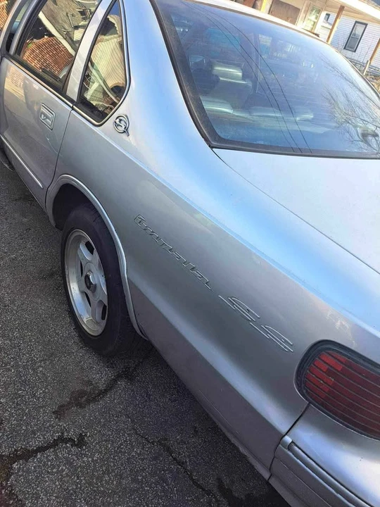 1996 Chevrolet Impala 7th Gen - Image 2 of 12