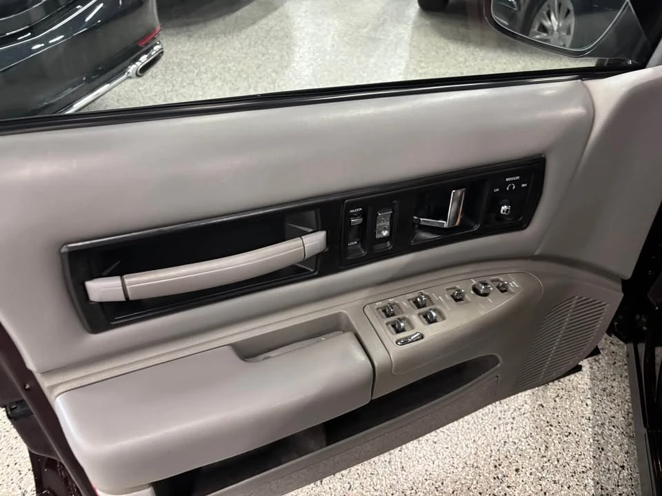 1996 Chevrolet Impala 7th Gen - Image 11 of 16